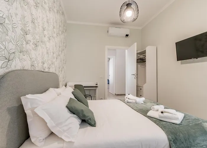Elegant And Spacious Facing The Subway Near The Vatican Apartamento *