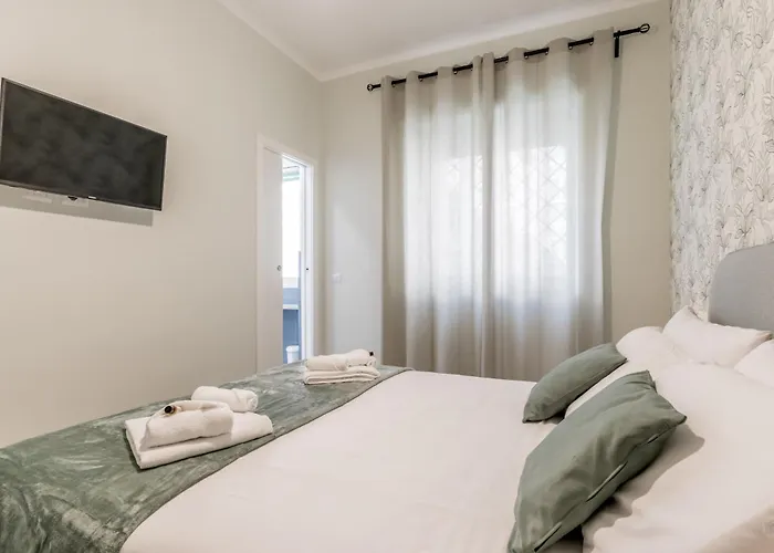 Elegant And Spacious Facing The Subway Near The Vatican Apartamento *
