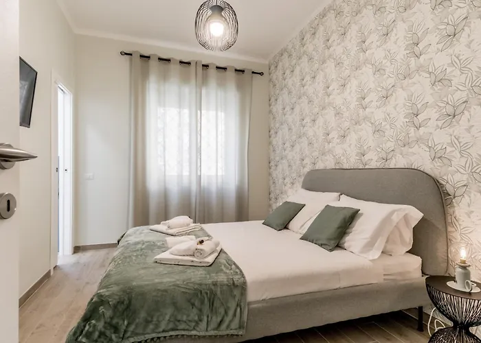 Elegant And Spacious Facing The Subway Near The Vatican Apartamento